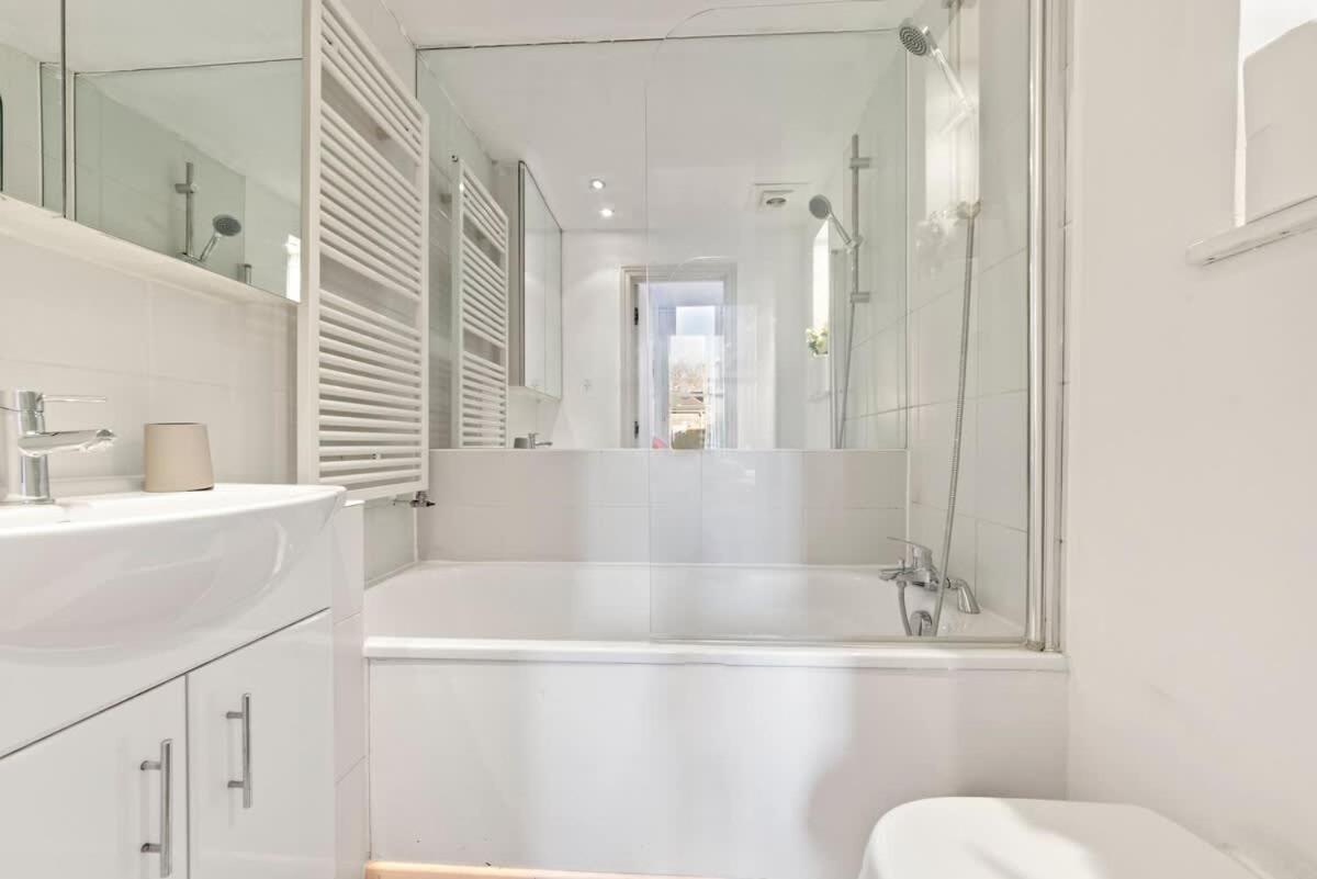 Sg, Classic Knightsbridge Loft Apartment Londres Exterior foto